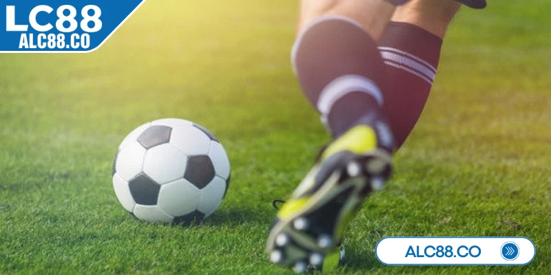 Một bí quyết chọn kèo bóng đá an toàn nhất là theo dõi phong độ thi đấu